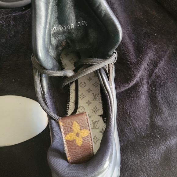 Louis Vuitton Archlight Sneaker - Picture 5 of 10